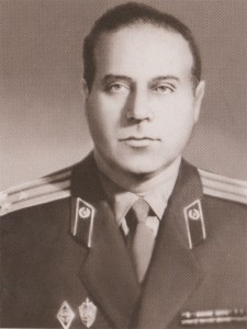 Гейдар Алиев - полковник госбезопасности.